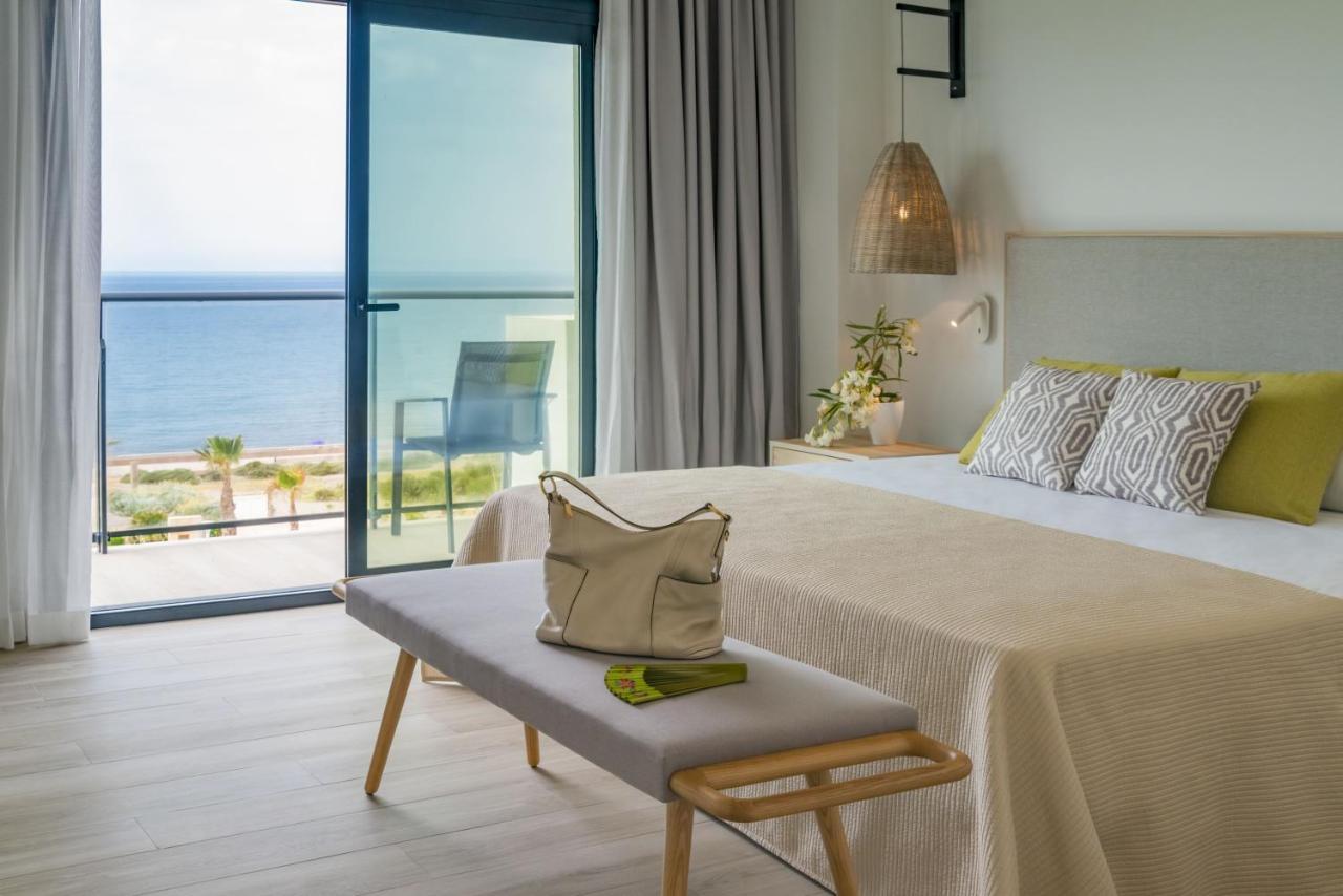 Cabogata Hotel